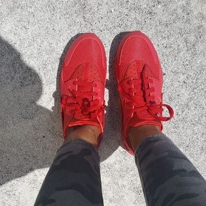 Meet your Posher, Kerline